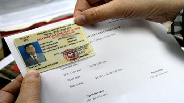 Mất hồ sơ gốc nhưng còn giấy phép lái xe thì vẫn đăng ký đổi bằng lái xe được